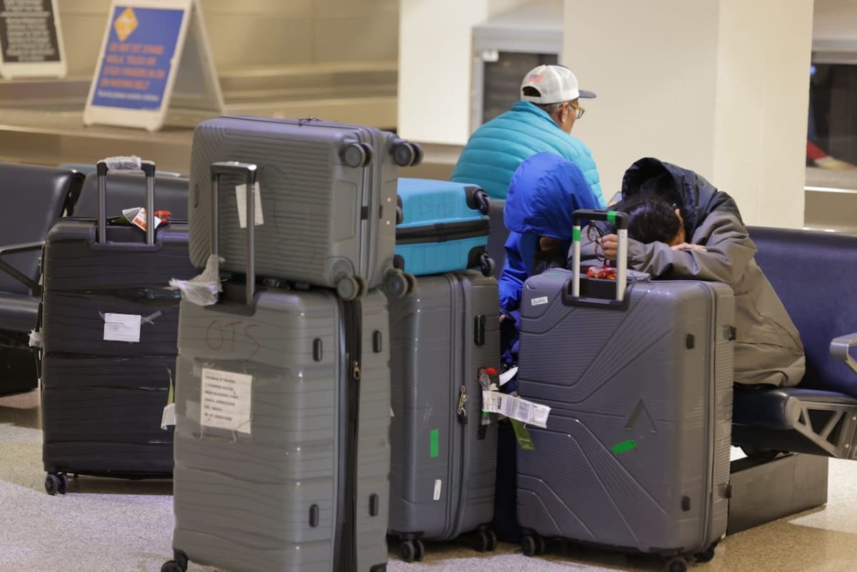 After shutdown turmoil, travelers brace for a record Thanksgiving week