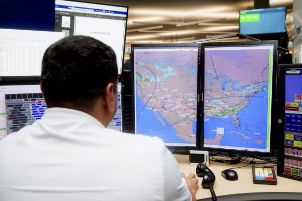 Behind the Scenes: How American Airlines' Operations Center Manages Flight