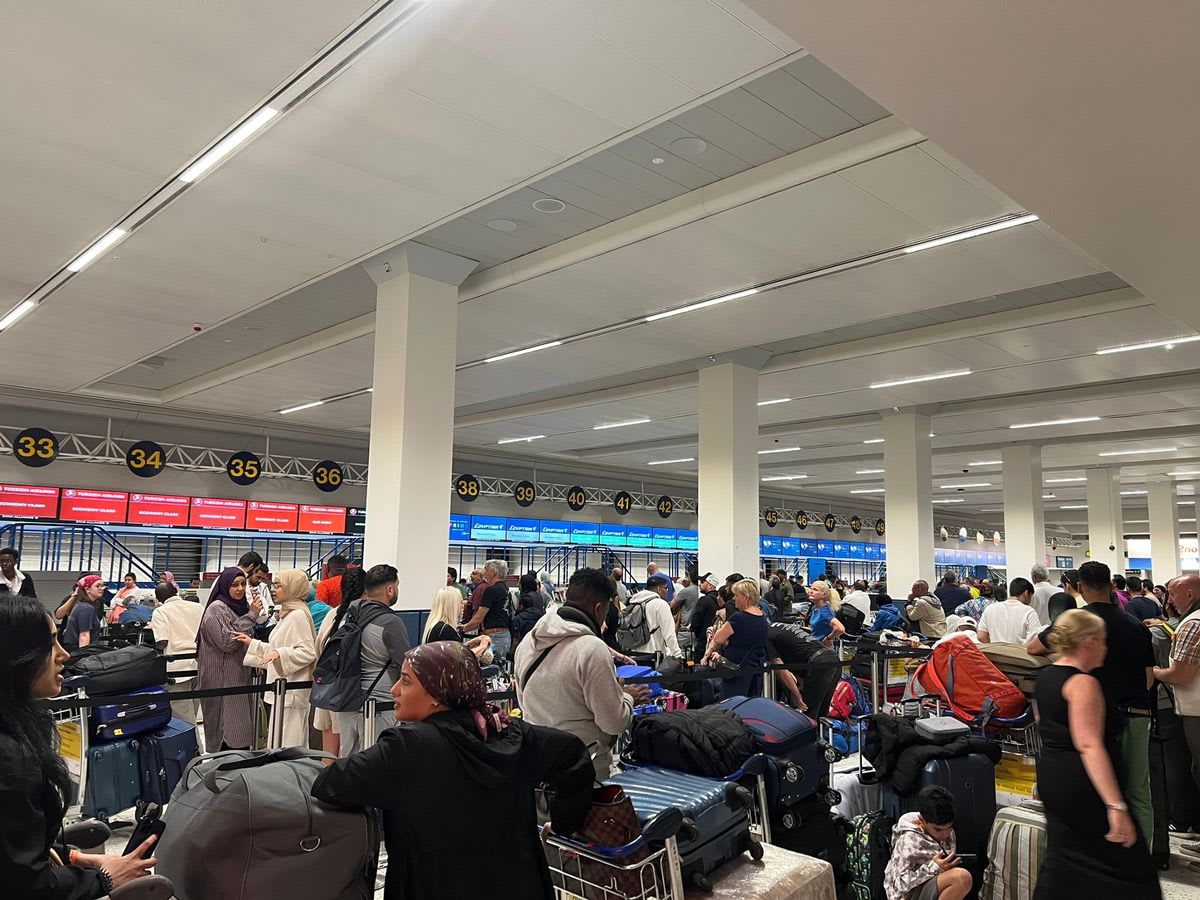 Manchester Airport Experiences Widespread Delays Amid Heavy Rain and Runway Closure