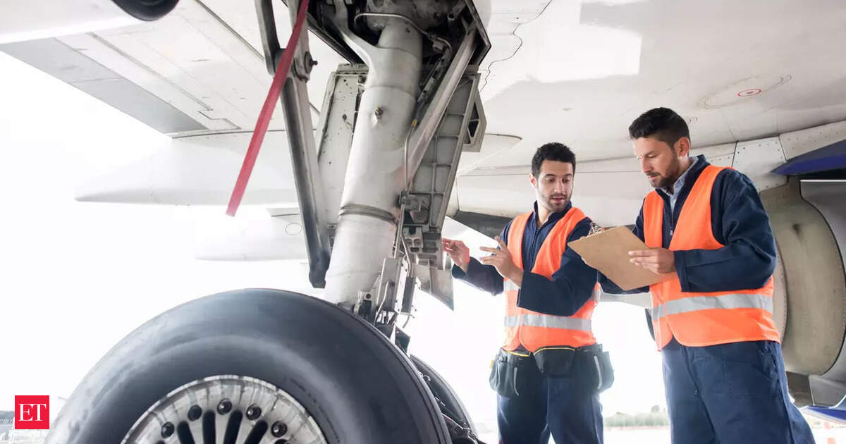 US lawmakers probe FAA grant delays over aircraft mechanic shortage before Thanksgiving