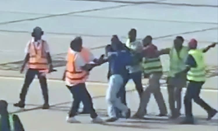 Stowaway discovered clinging to aircraft landing gear at Ilorin Airport