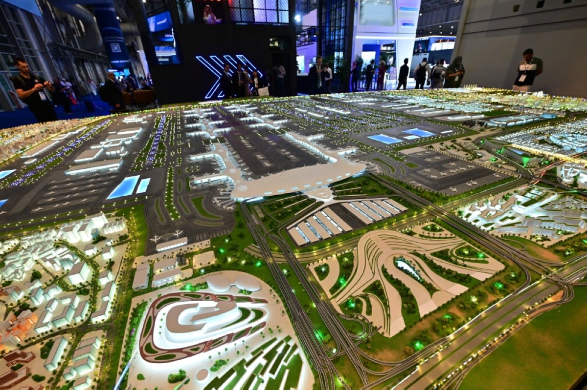 Boeing stages partial comeback at Dubai Airshow with flydubai order | Kuwait Times Newspaper