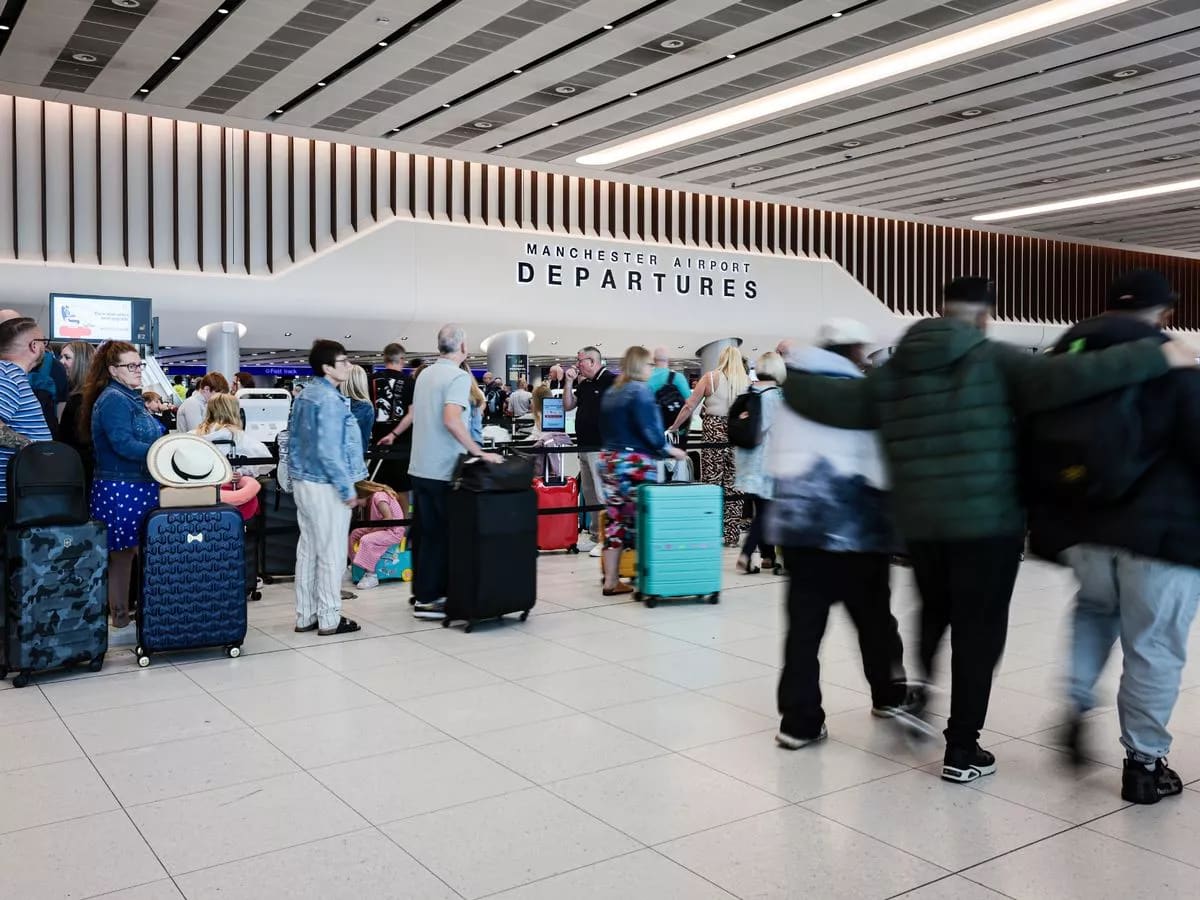 Why Manchester Airport Flight Delays Hit Travelers on Busiest Christmas Weekend