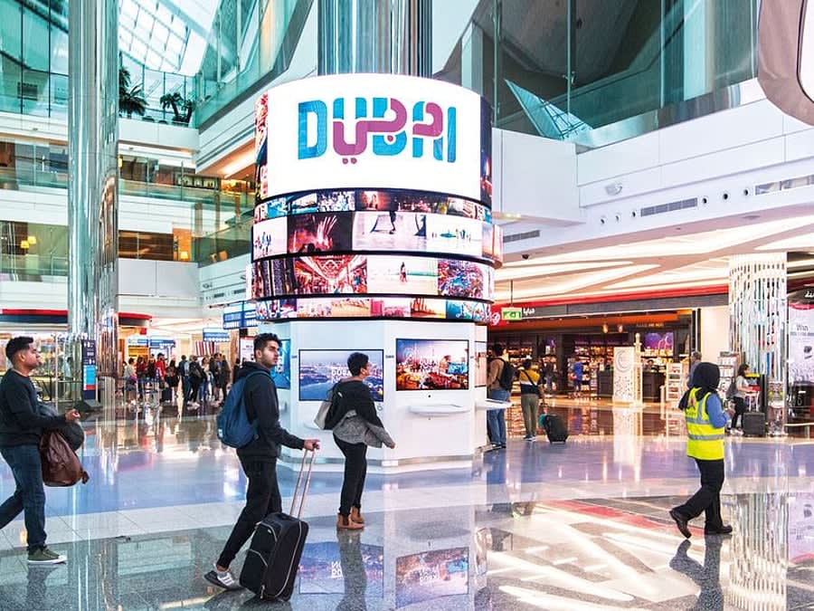 DXB expects 312,000 travelers on December 28; tips to navigate peak crowds.