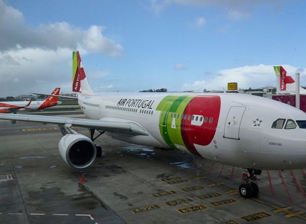 Aer Lingus owner poised to enter race to buy Portugal’s TAP airline