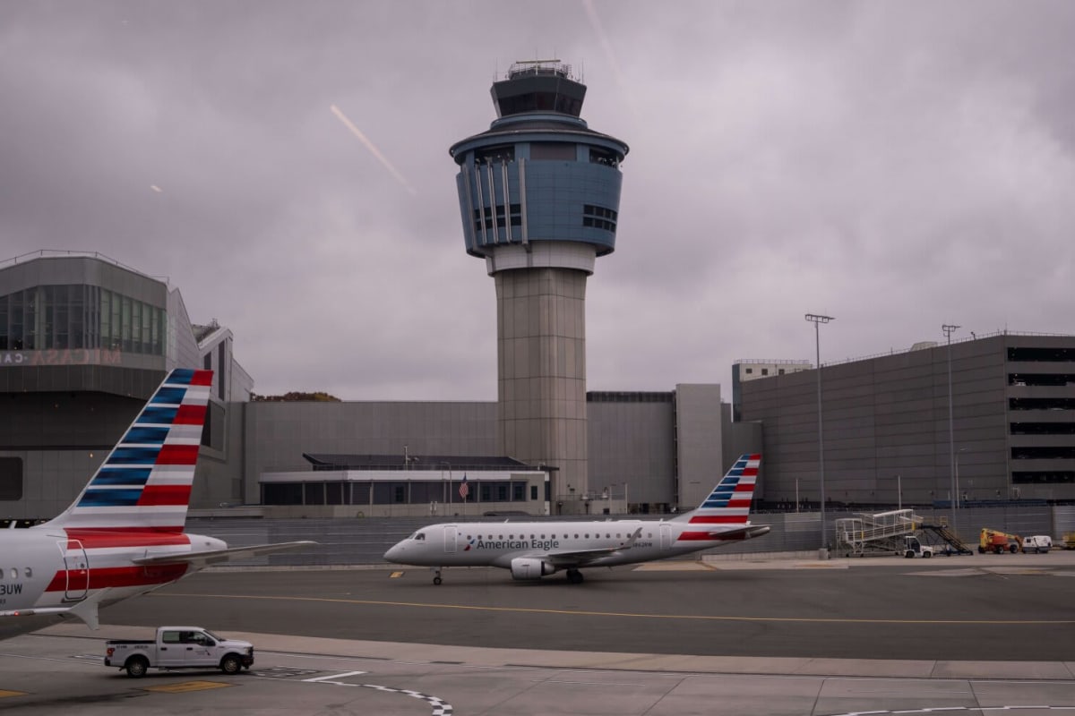FAA eases flight cuts at 40 US airports, but some restrictions remain