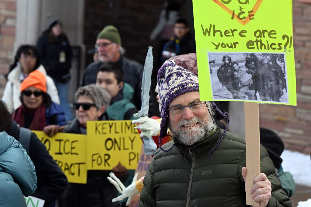 Denver City Council Rejects Key Lime Air Contract Over ICE Detainee Flights