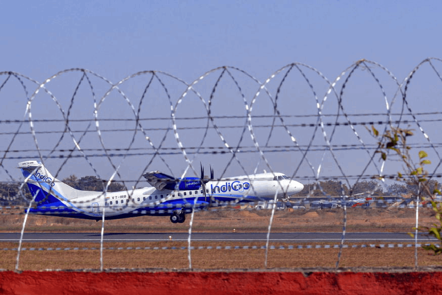 Indian DGCA Forms Oversight Committee for IndiGo Amid Flight Crisis