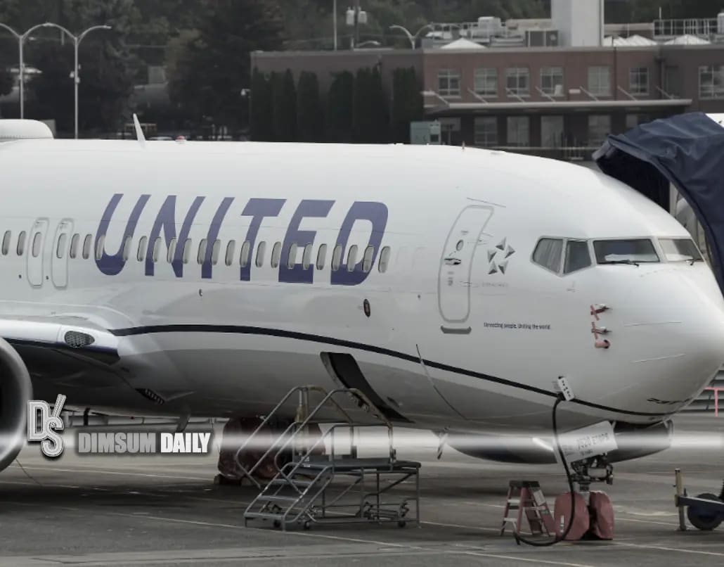 United Boeing 777 returns to Dulles after engine power loss on Tokyo flight