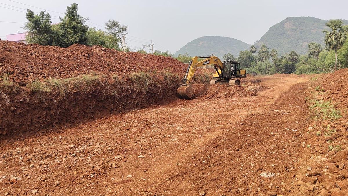 VMRDA Pushes May 2026 Deadline for Seven Critical Road Projects to Bhogapuram