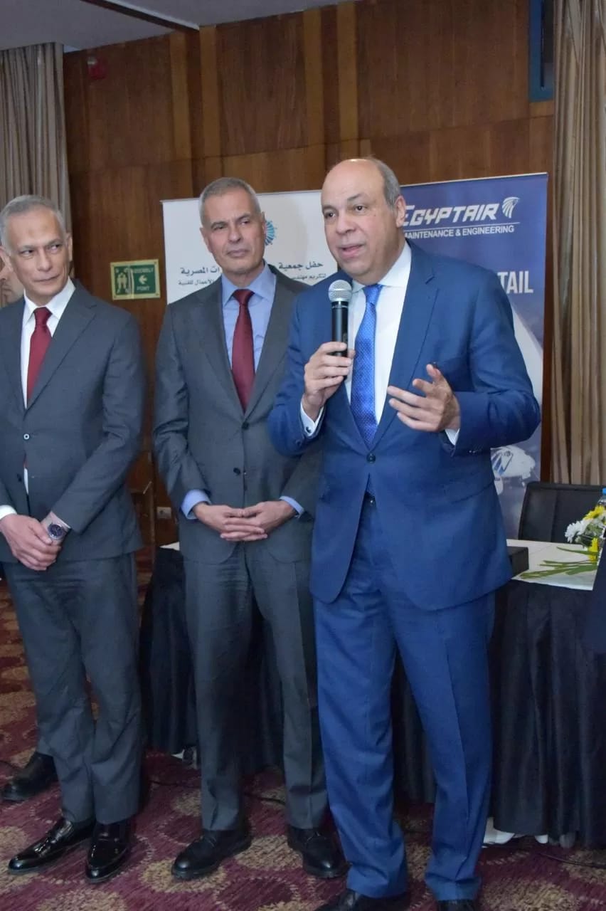 EgyptAir maintenance team honored for fastest global fix of Airbus A320 software.