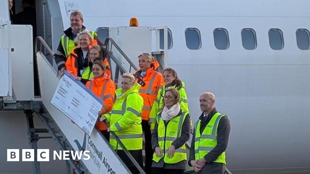 First Skybus Cornwall to Gatwick flight takes off