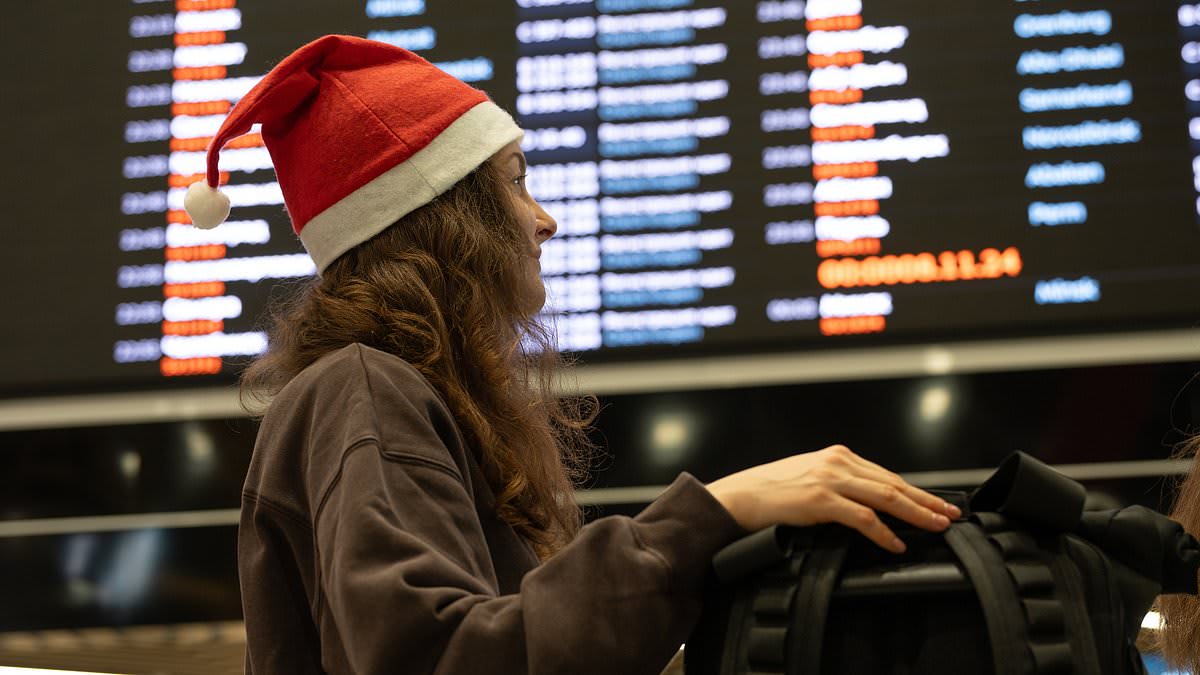 FAA Imposes Airspace Restrictions, Triggering Major Holiday Flight Delays