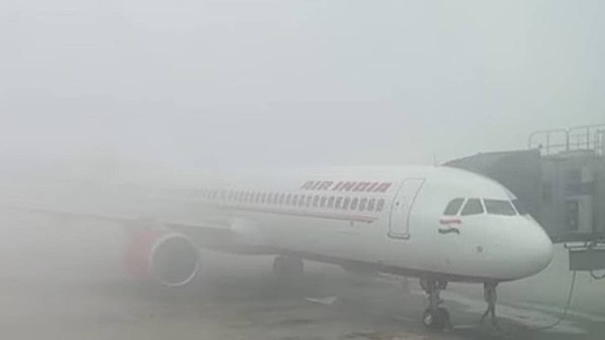Air India, IndiGo, SpiceJet warn of flight disruption as fog hits Delhi Airport