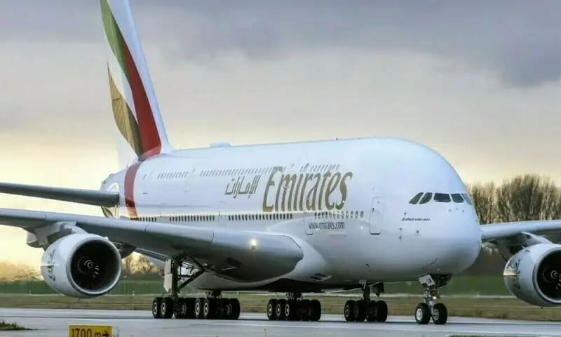 Emirates orders 65 Boeing 777X planes in $38bn deal