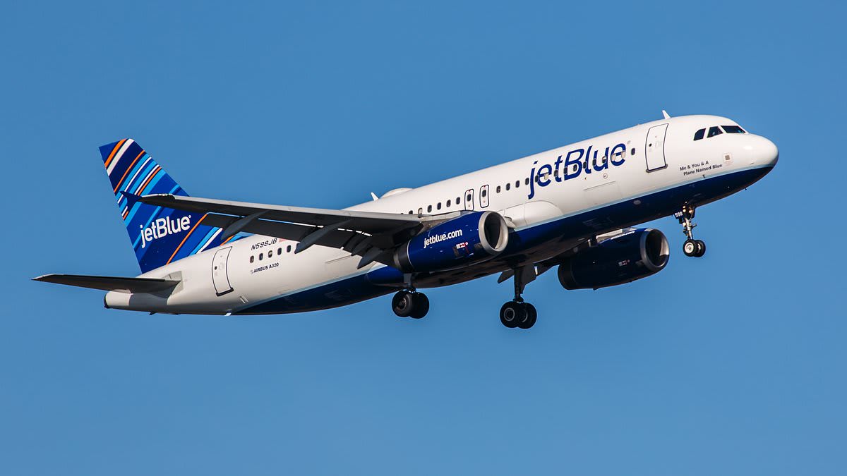 JetBlue passenger jet nearly collides with US Air Force tanker in Caribbean