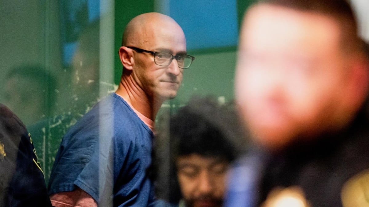 Off-duty pilot who tried to cut a flight’s engines midair to be sentenced in federal case