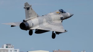 China Drills Force Taiwan Airspace Reroutes, Impacting Asia-Pacific Flights