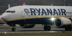 Ryanair 737 MAX Hits Severe Turbulence, Forcing Emergency Return to Birmingham