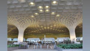 Navi Mumbai Airport Sees Massive Passenger Spike on Day One of Commercial Flights