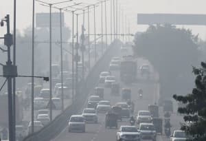 Dense Fog Grounds Flights: Delhi Airport Faces Major Air Traffic Disruption