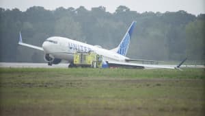 Cockpit Transcript Reveals Pilot Panic After United Boeing 737 MAX Skids Off Houston Runway