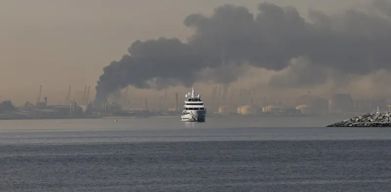 Iran Strikes Gulf Airports, Disrupting Global Aviation Hubs