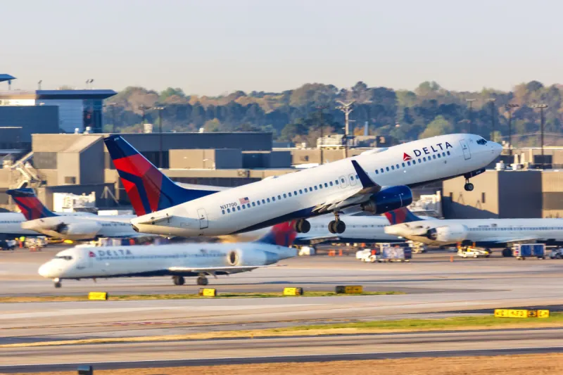 Delta Faces Potential DOT Fine Over Atlanta Tarmac Delays