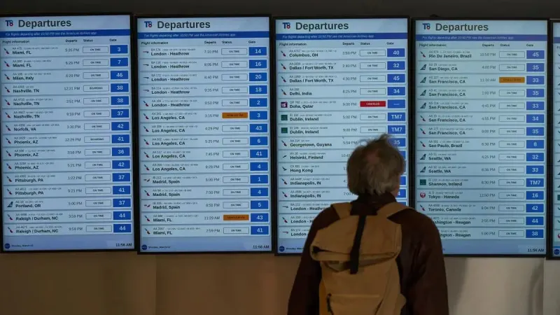 Gulf Airport Closures Cause Asia-Europe Airfares to Soar