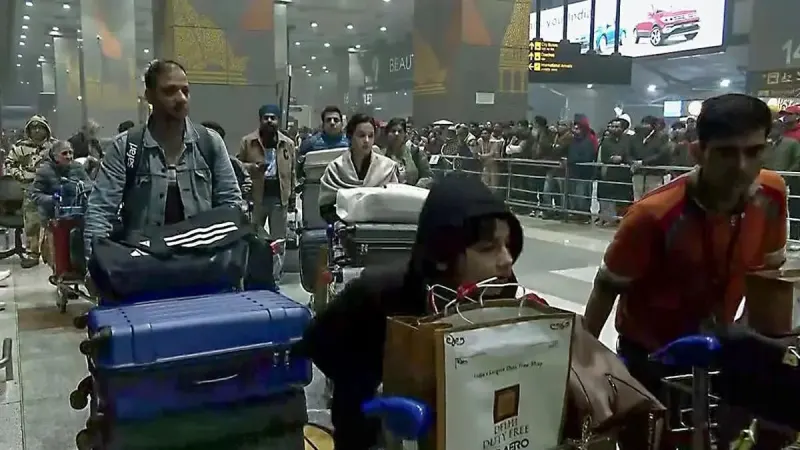 Indian Airlines Cancel 444 Flights Amid Middle East Airspace Closures