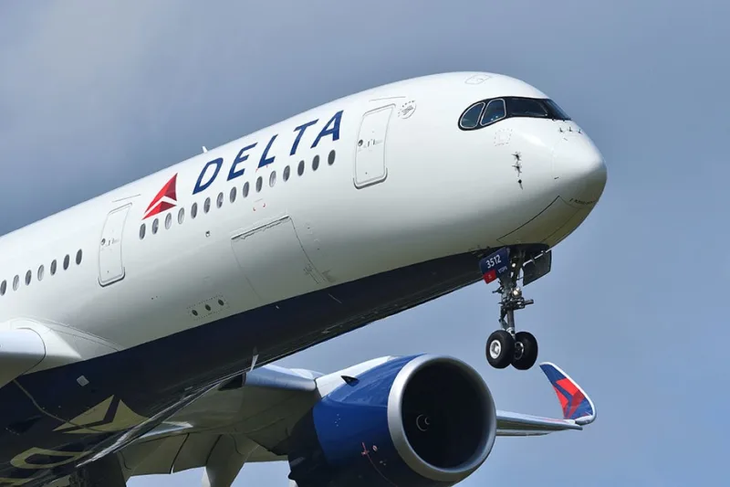 Delta DL54 Returns to Atlanta After 8-Hour Flight