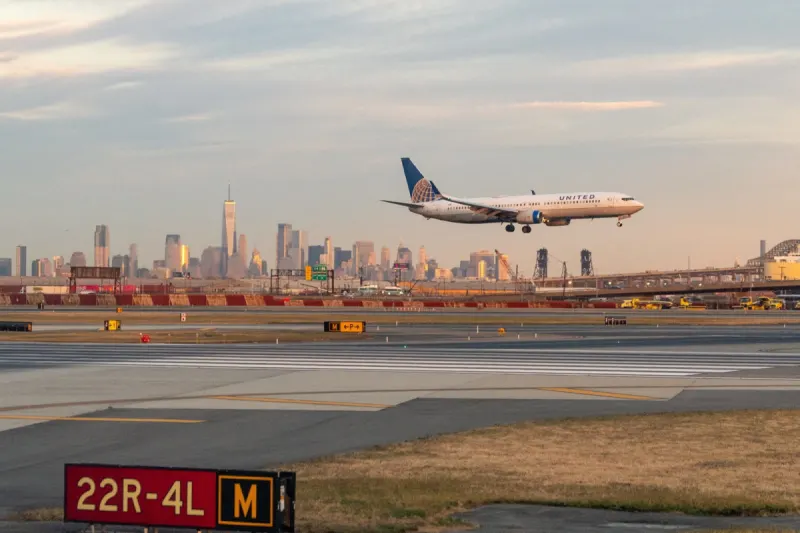 United Airlines 767-400ER Diverts After Bluetooth Bomb Hoax