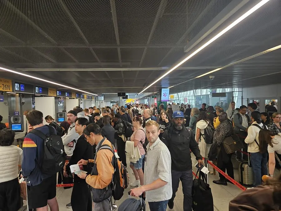 IATA Warns EES Delays May Cause 6-Hour Airport Queues