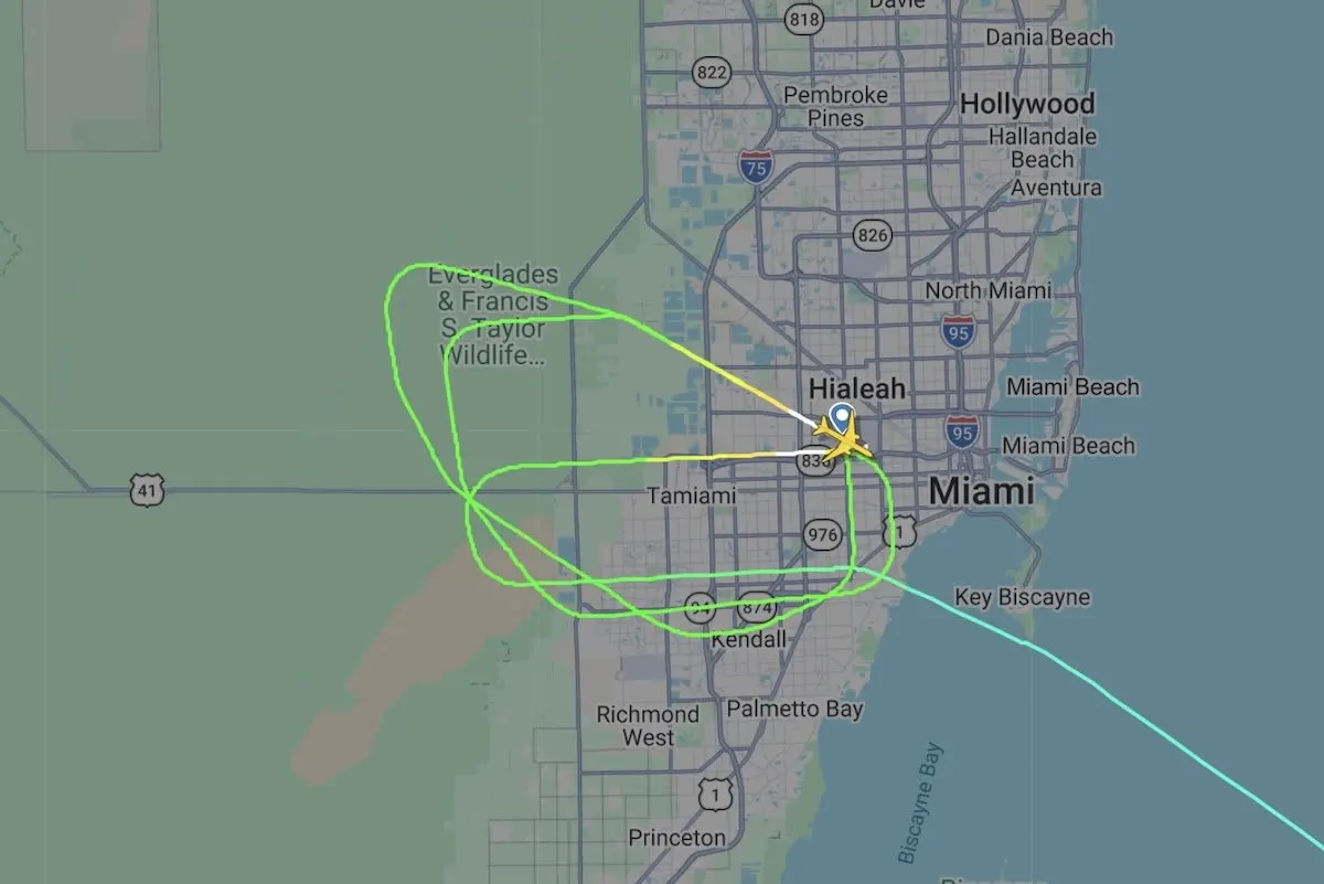 Emirates 777-300ER Declares Fuel Emergency in Miami