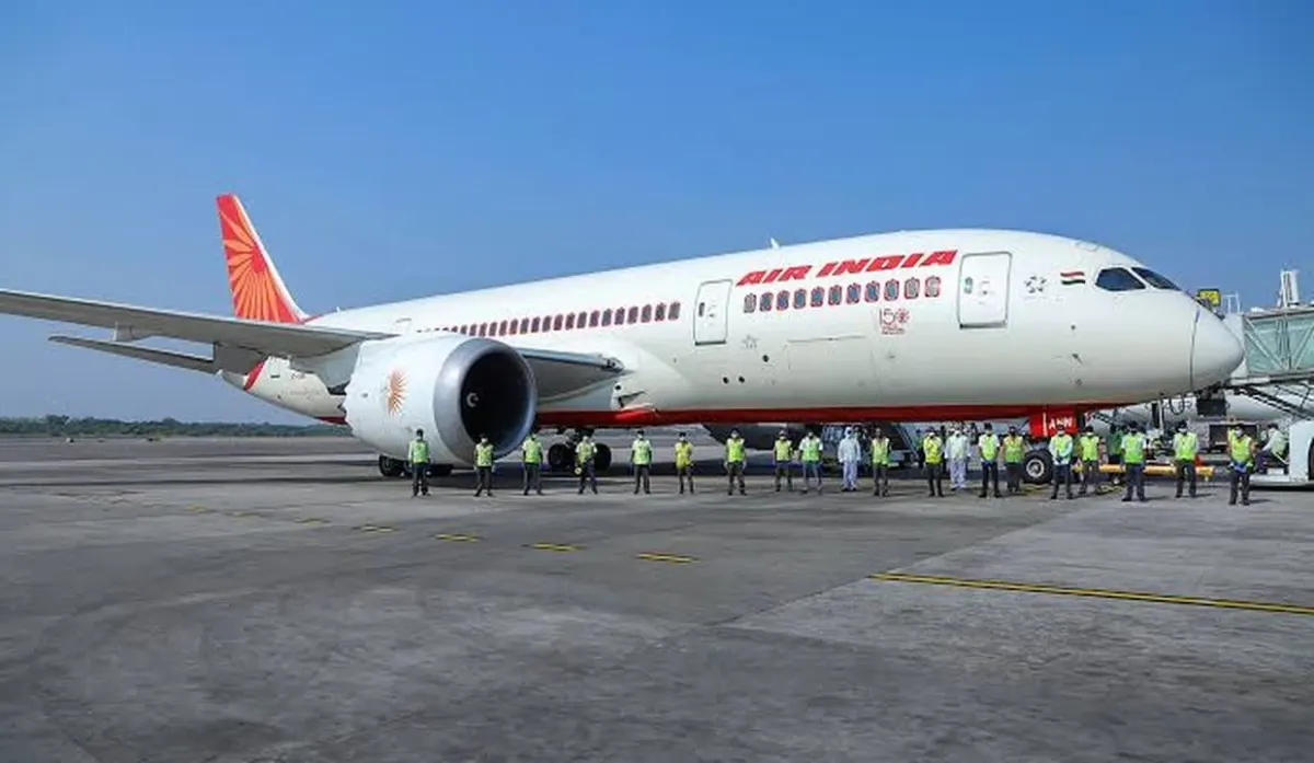 AI2379 Turbulence Injures 12 on Phuket-Delhi Flight