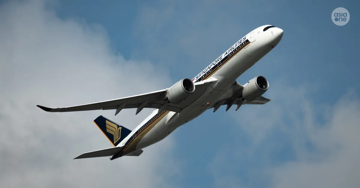 SIA Suspends Dubai Flights, Delays Riyadh Launch to September 2026