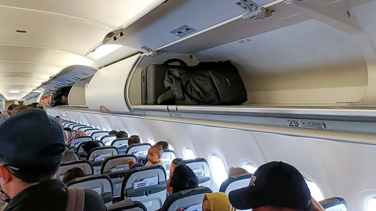 Proactive Gate Checks Spark Passenger Complaints Over Empty Bins