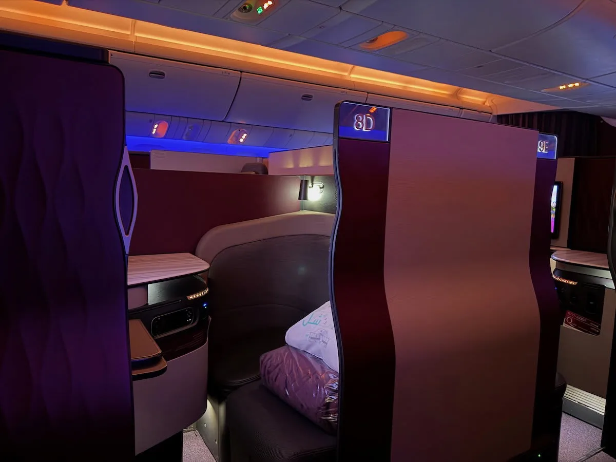 Qatar Airways Qsuite: The Standard for Boeing 777 Business