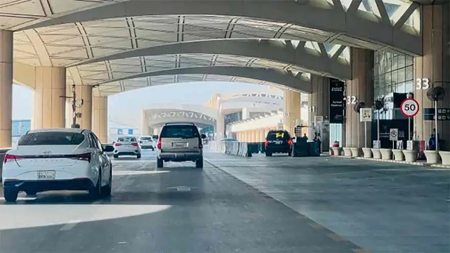 Houthi Attack on Riyadh Airport Kills 12, Injures 309