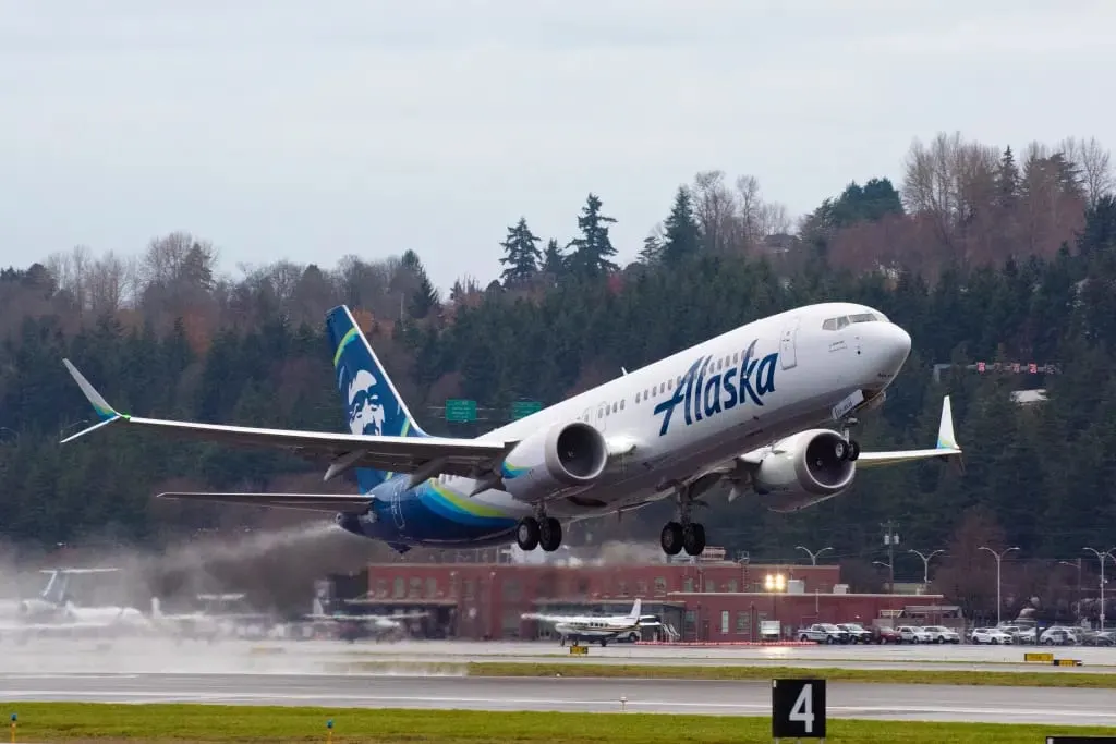 Alaska Airlines Launches Longest 737 MAX 8 Route to Iceland