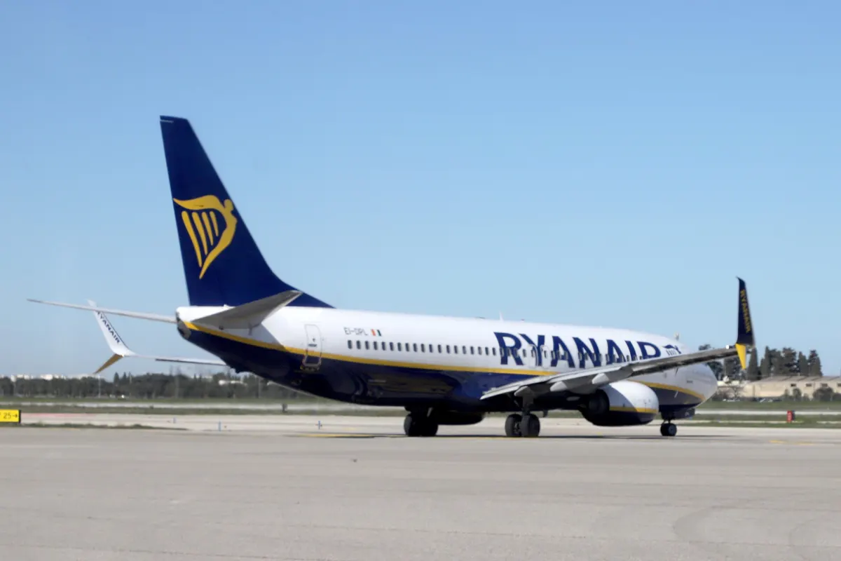 Ryanair CEO Warns of 10% Summer Cancellations, Cites Fuel and ATC Strikes