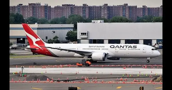 Airlines Raise Fares as Mideast Conflict Drives Jet Fuel Spike