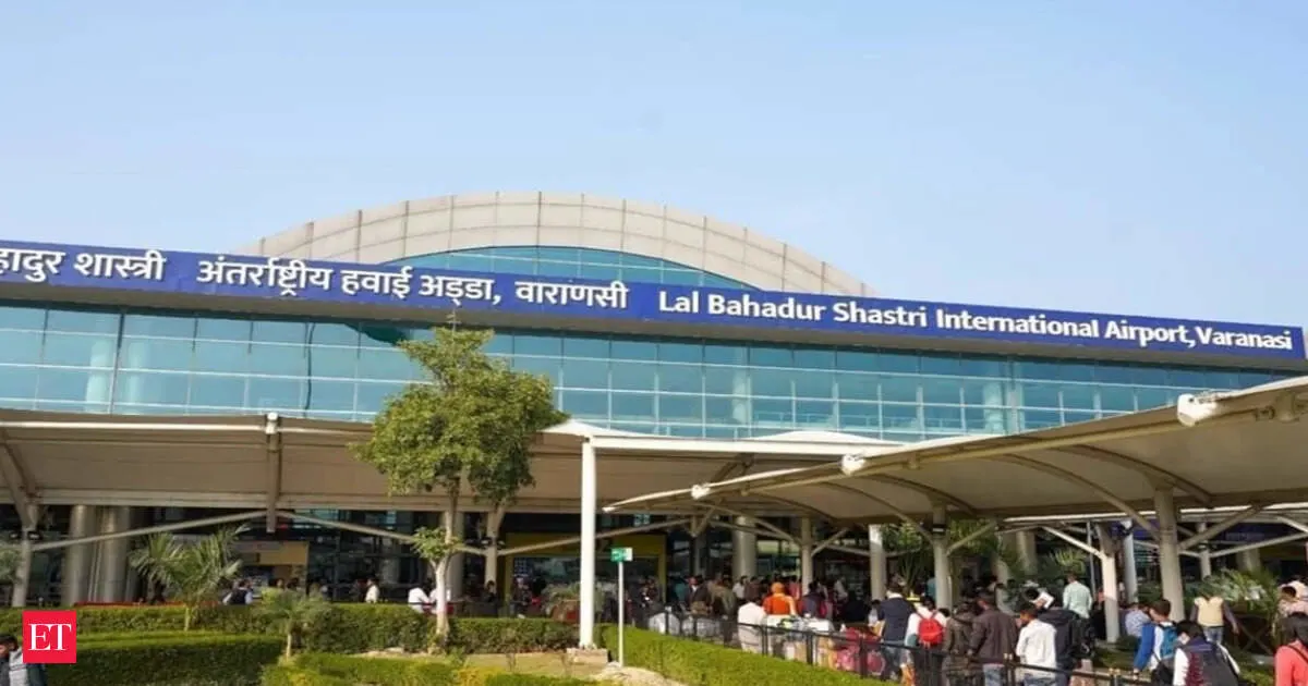Air India Express IX-1810 Gunfire Injures Two at Varanasi