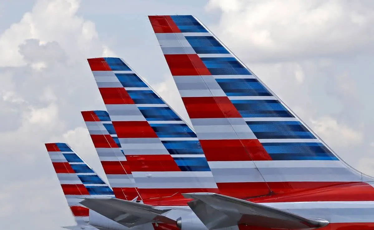 American 737-800s Avoid Close Call in Call Sign Mix-up