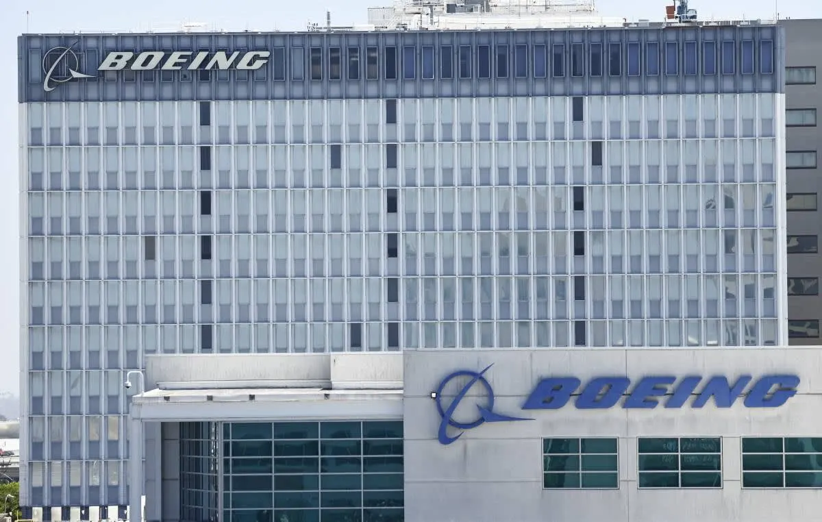 Boeing Finalizes KAL Order, Salvages Turkish Airlines Deal