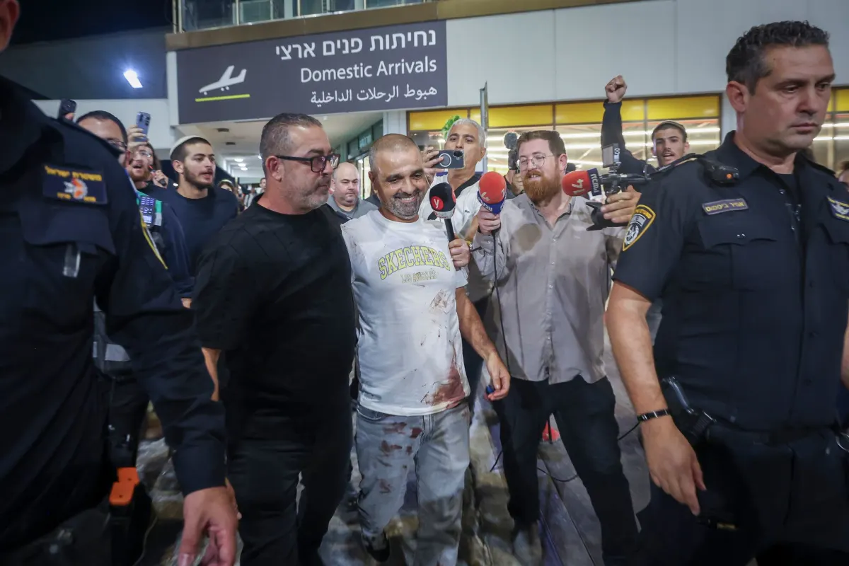 Flydubai FZ1073 Hijacking: Crew Thwarts Mid-Air Attack