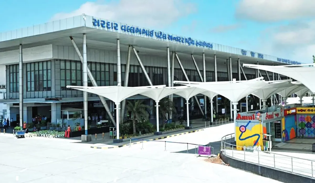 SpiceJet Cancellation Triggers Protests at Ahmedabad Airport Amid Delays