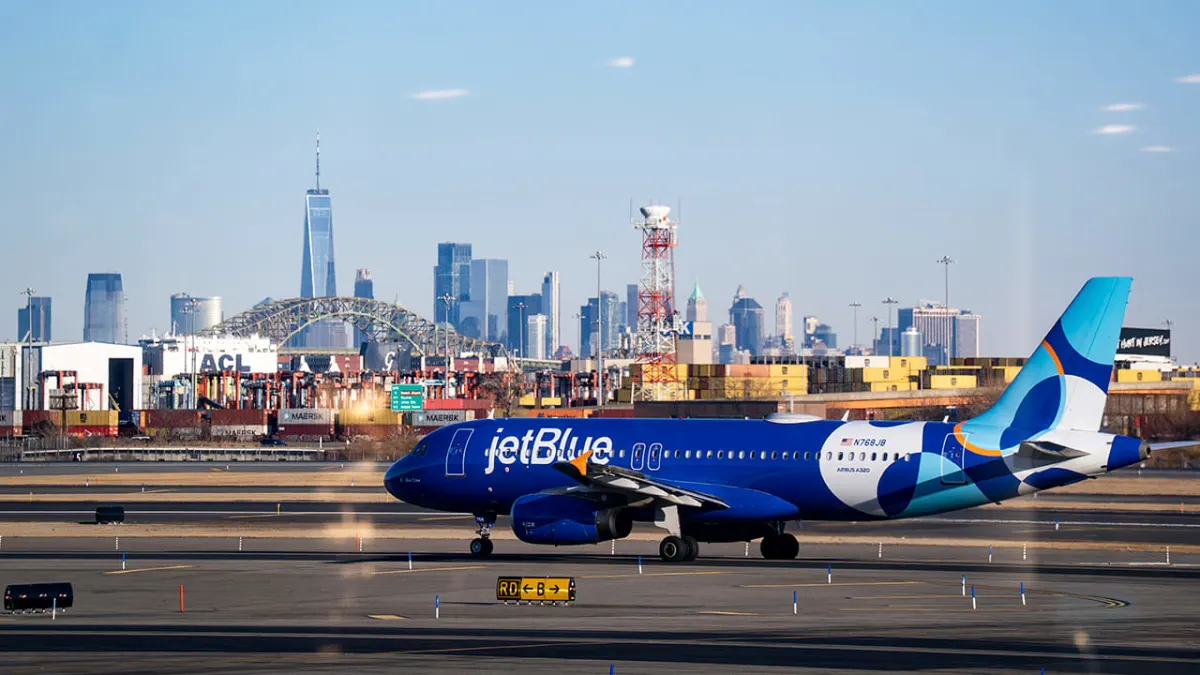 JetBlue Closes Newark Bases, Expands Fort Lauderdale Hub