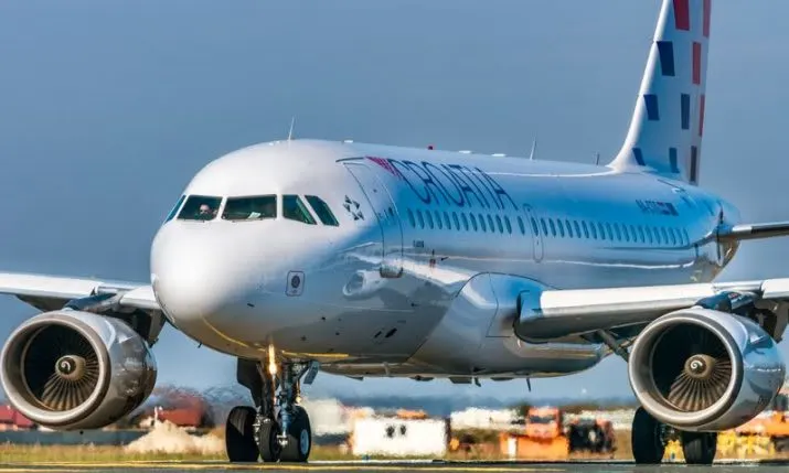 Croatia Airlines A220 Aborts Takeoff at Split Airport
