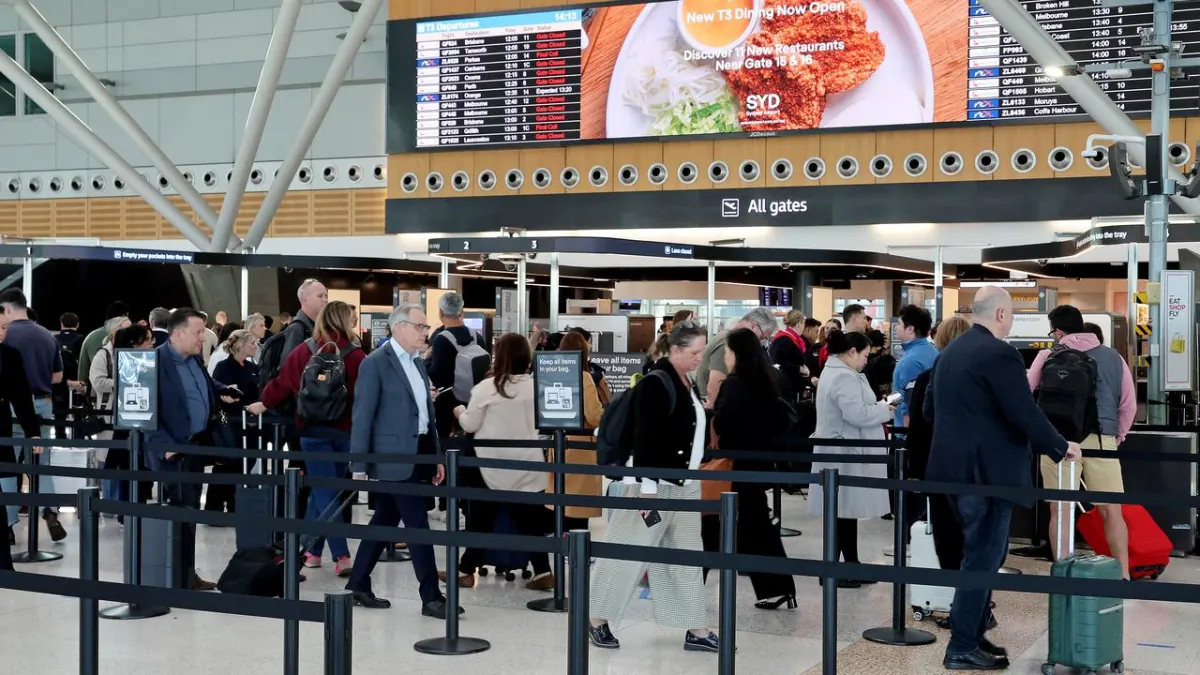 Sydney Airport Under Scrutiny After Ground Near-Misses